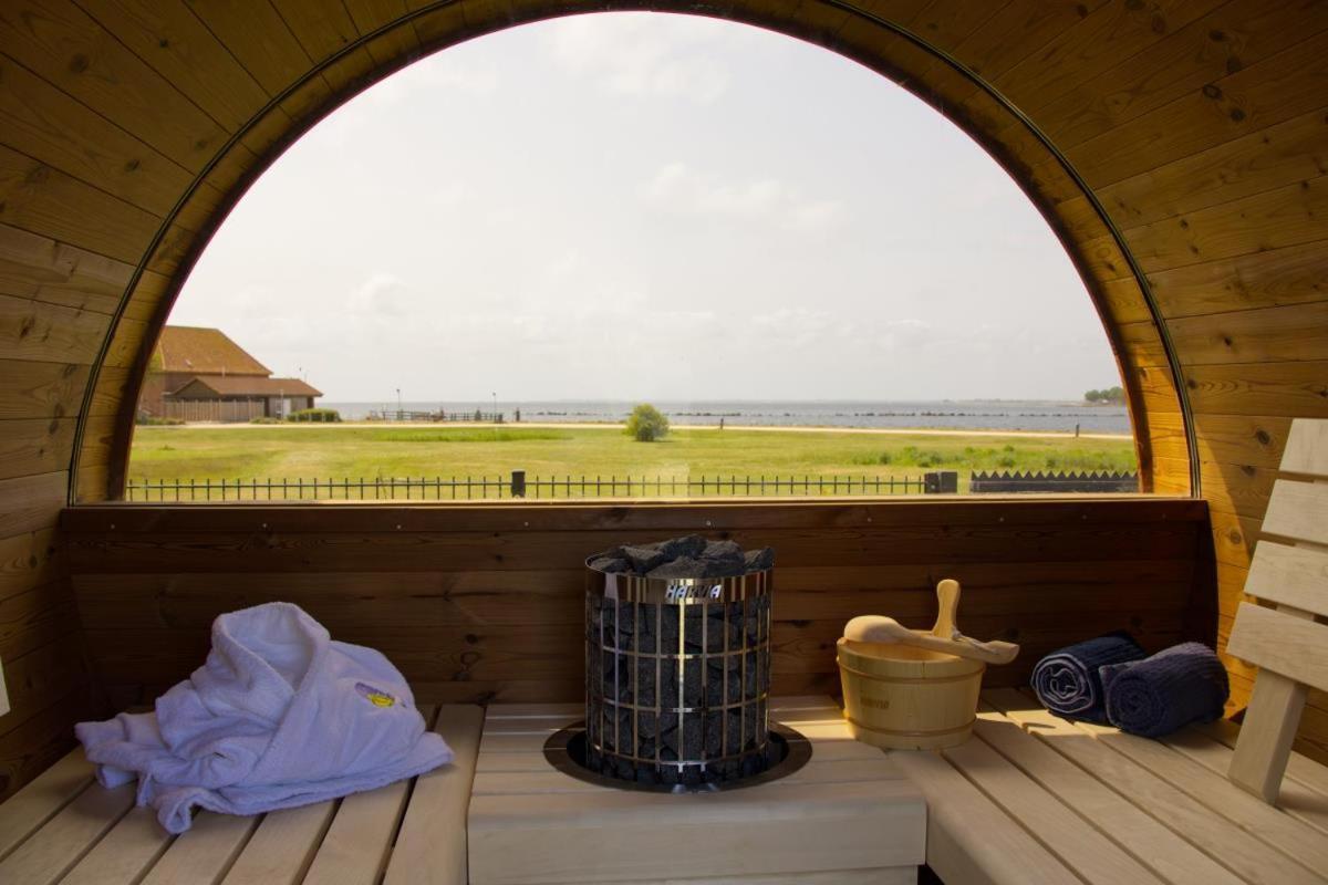 Inselblume 82 - Bungalow Am Suedstrand Mit Meerblick Burgtiefe auf Fehmarn Exterior photo